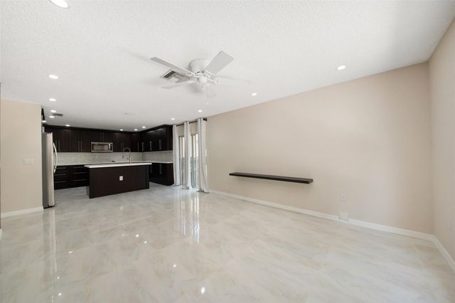 6625 NW 75th Place, Parkland, FL 33067
