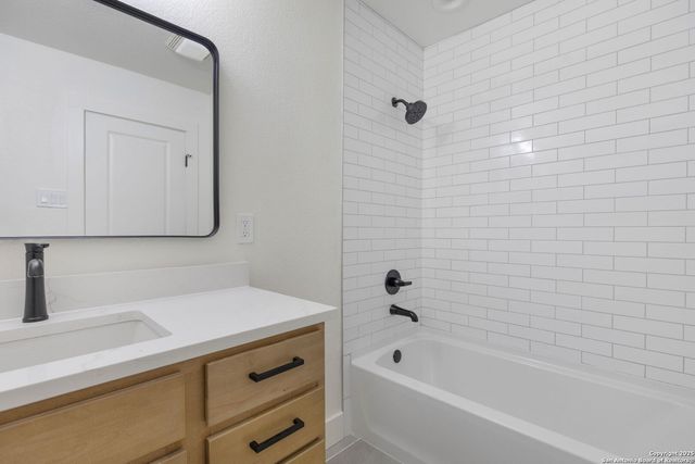 2311 Trails End, Kerrville, TX 78028