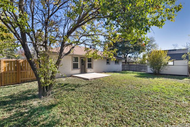 2311 Trails End, Kerrville, TX 78028