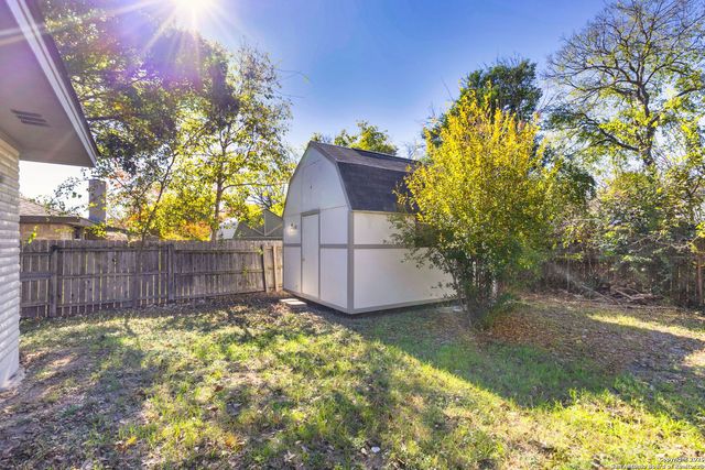 2311 Trails End, Kerrville, TX 78028