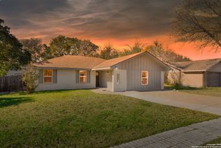 2311 Trails End, Kerrville, TX 78028