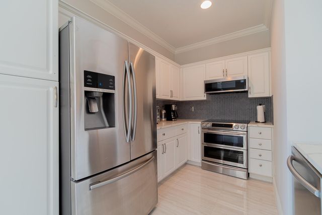 12616 Shoreline Drive, Wellington, FL 33414