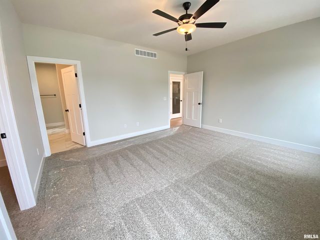301 Hodges Court, Chatham, IL 62629