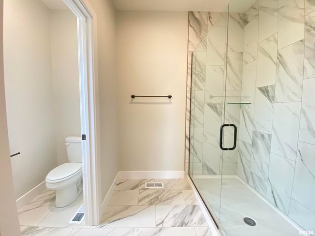 301 Hodges Court, Chatham, IL 62629
