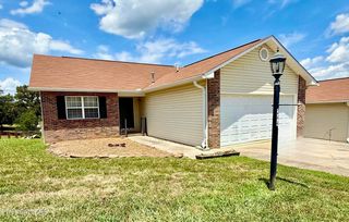 244 Executive Meadows Drive, Lenoir City, TN 37771