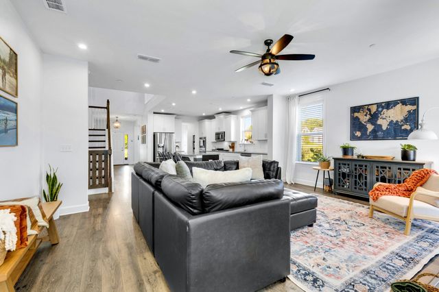 1114 Crossfield Dr, Nolensville, TN 37135