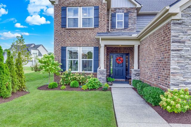 1114 Crossfield Dr, Nolensville, TN 37135