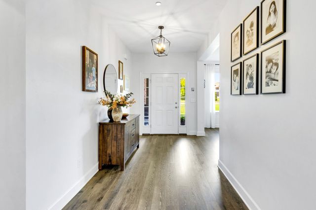 1114 Crossfield Dr, Nolensville, TN 37135