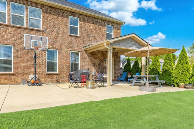 1114 Crossfield Dr, Nolensville, TN 37135