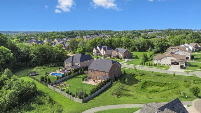 1114 Crossfield Dr, Nolensville, TN 37135