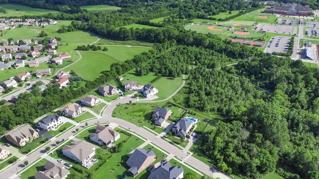 1114 Crossfield Dr, Nolensville, TN 37135