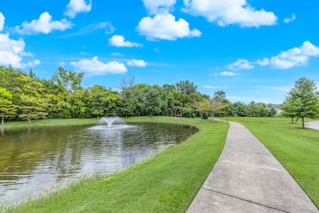 1114 Crossfield Dr, Nolensville, TN 37135