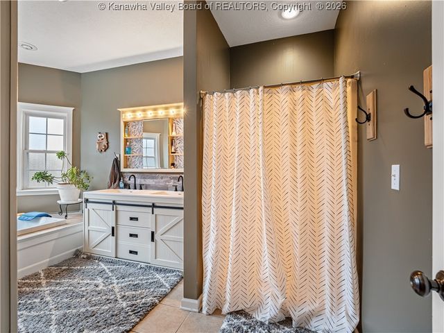 116 Grant Drive, Sissonville, WV 25320