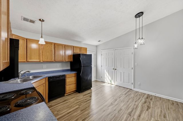 106 Allison Circle, Nicholasville, KY 40356