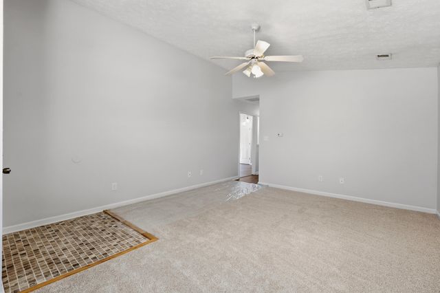106 Allison Circle, Nicholasville, KY 40356