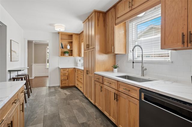 628 Parkview Lane, Richardson, TX 75080