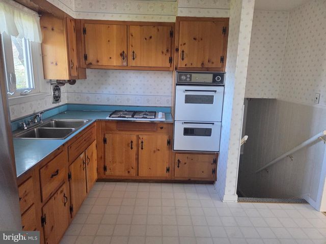 350 MADDOCK, Hamilton, NJ 08610