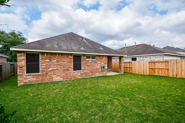 7218 Fox Hall Lane, Humble, TX 77338