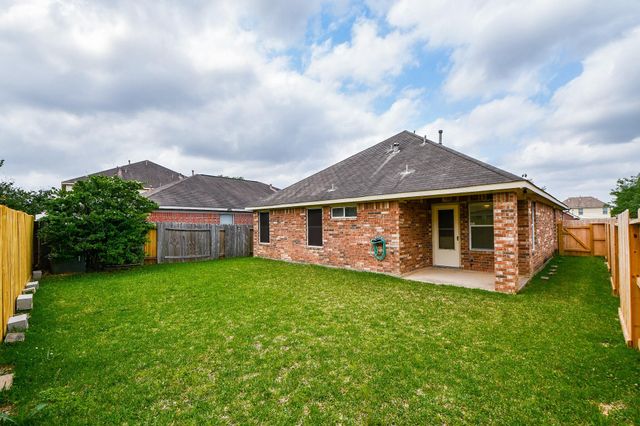 7218 Fox Hall Lane, Humble, TX 77338