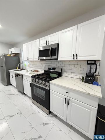 264 Greylock Parkway, Belleville, NJ 07109