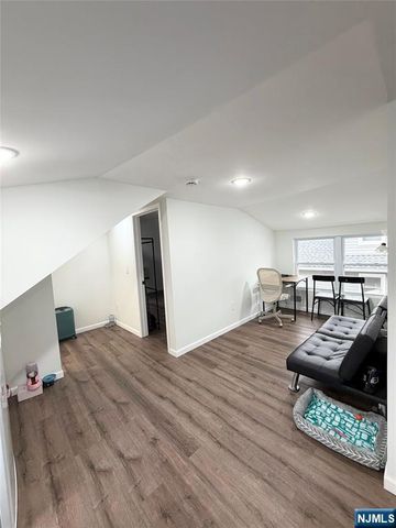 264 Greylock Parkway, Belleville, NJ 07109