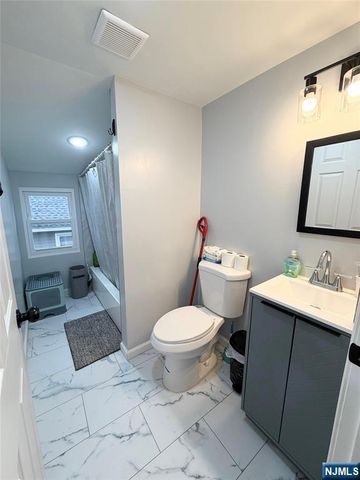 264 Greylock Parkway, Belleville, NJ 07109