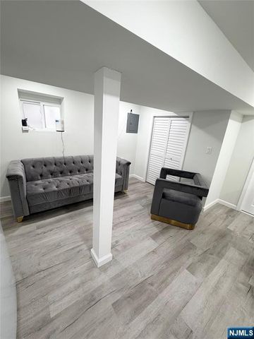 264 Greylock Parkway, Belleville, NJ 07109