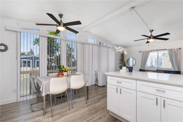 327 W Wilson 49, Costa Mesa, CA 92627