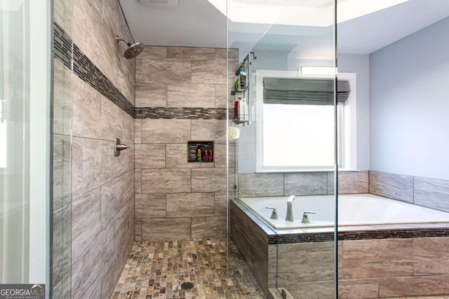 4902 Summer Wind Drive, Buford, GA 30519