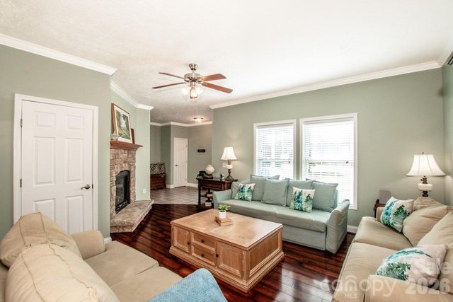 2860 Needmore Road, Woodleaf, NC 27054