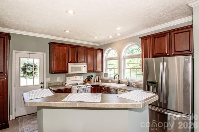 2860 Needmore Road, Woodleaf, NC 27054