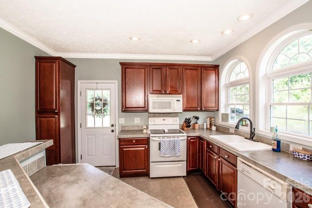 2860 Needmore Road, Woodleaf, NC 27054
