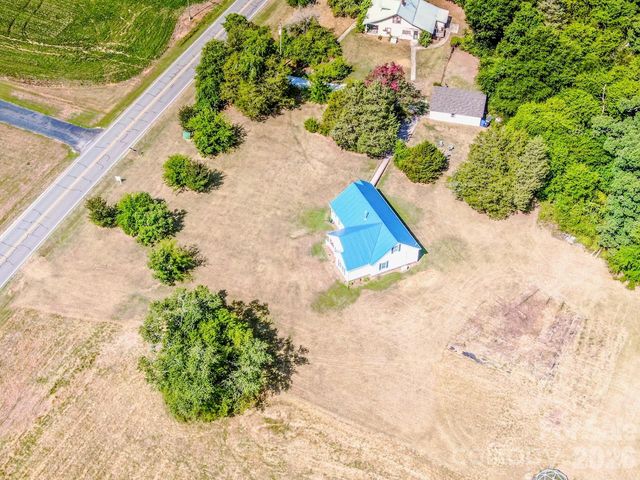 2860 Needmore Road, Woodleaf, NC 27054