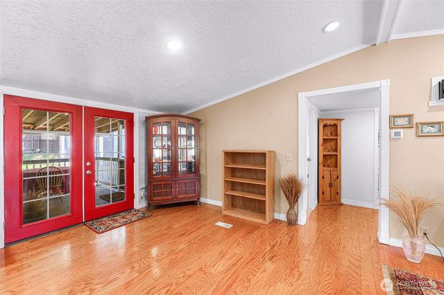 8633 Harbor Drive, Blaine, WA 98230