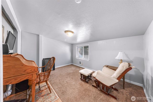 8633 Harbor Drive, Blaine, WA 98230