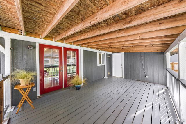8633 Harbor Drive, Blaine, WA 98230
