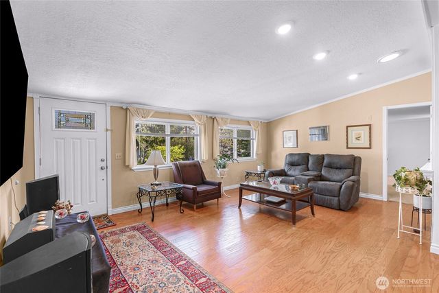 8633 Harbor Drive, Blaine, WA 98230