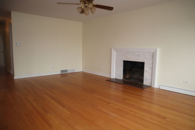 3112 W 101st Place, Evergreen Park, IL 60805