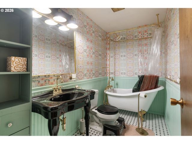 6930 Se 122ND Ave, Portland, OR 97236