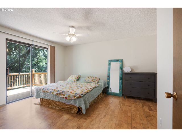 6930 Se 122ND Ave, Portland, OR 97236