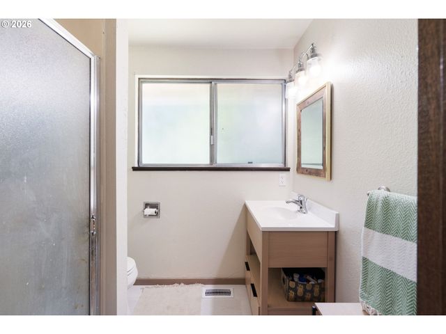 6930 Se 122ND Ave, Portland, OR 97236