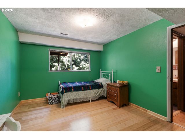 6930 Se 122ND Ave, Portland, OR 97236