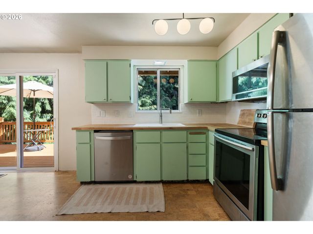6930 Se 122ND Ave, Portland, OR 97236