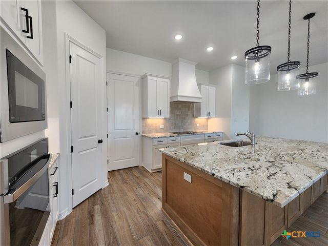 724 Eagle Crest Drive, Salado, TX 76571