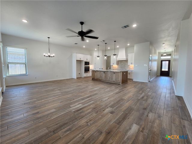 724 Eagle Crest Drive, Salado, TX 76571