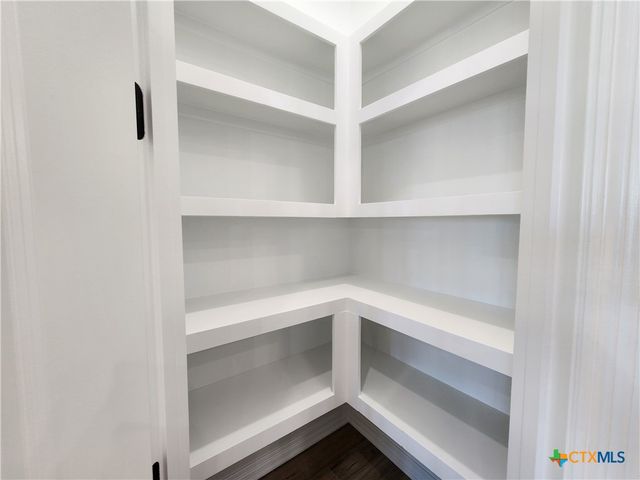 724 Eagle Crest Drive, Salado, TX 76571