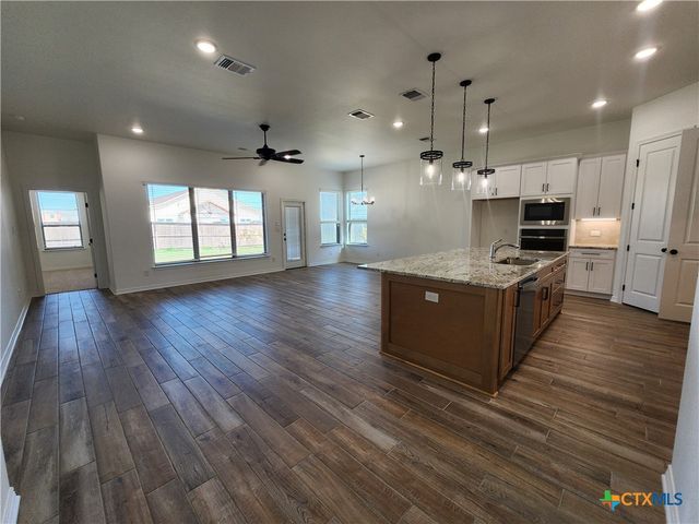 724 Eagle Crest Drive, Salado, TX 76571