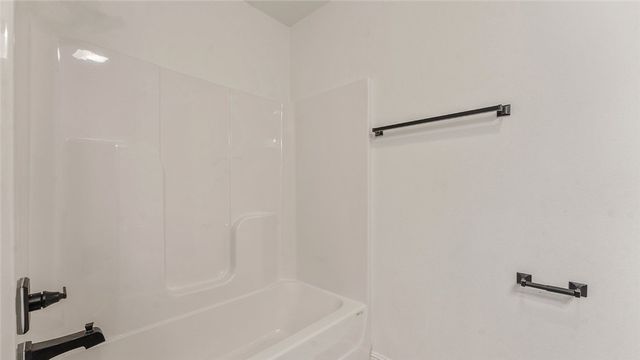 2401 Lock Lane, Pea Ridge, AR 72751
