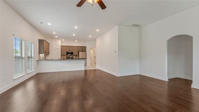 2401 Lock Lane, Pea Ridge, AR 72751