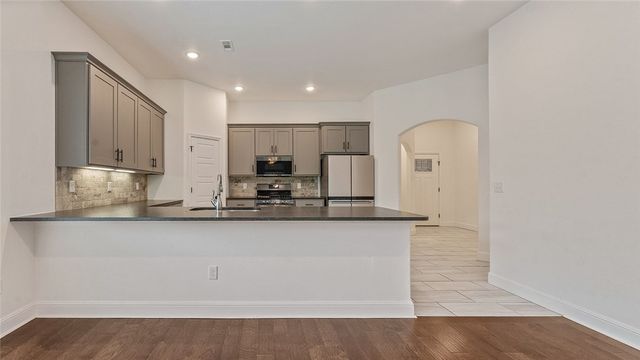 2401 Lock Lane, Pea Ridge, AR 72751